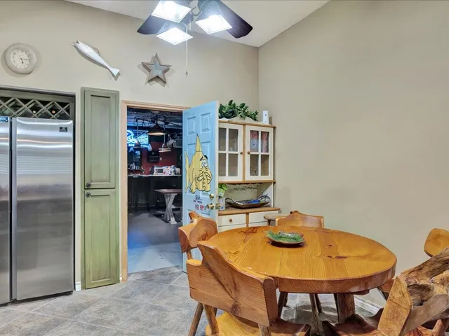 $489,900 | 21441 FM 705, Broaddus, TX 75929