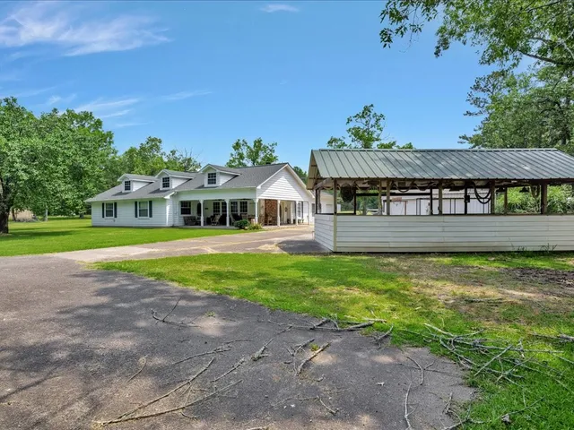 $489,900 | 21441 FM 705, Broaddus, TX 75929