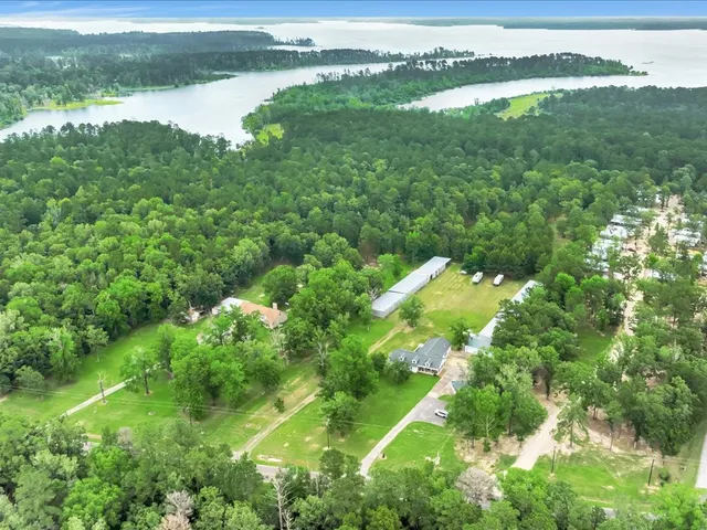 $489,900 | 21441 FM 705, Broaddus, TX 75929