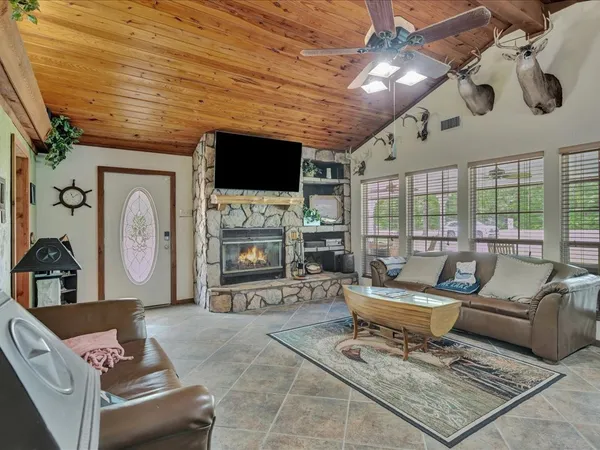 $489,900 | 21441 FM 705, Broaddus, TX 75929