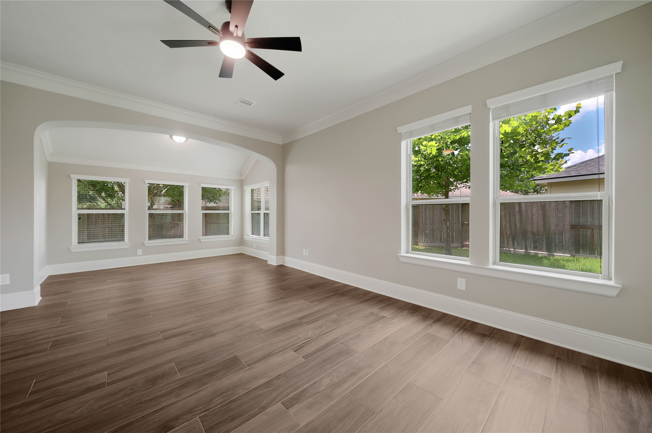 1215 Jake Springs Court Spring, TX 77386 - Photo 17 of 49 This huge room with a sitting area and fantastic natural light is a space you will love to wake up in every morning.