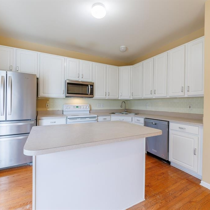 565 Cherry Orchard Road Canton, MI 48188 - Photo 8 of 22 Photo 8