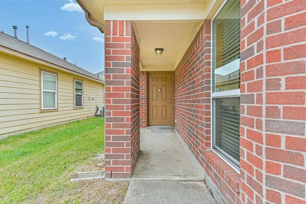 $2,200 | 13418 East Red Birch Circle, Houston, TX 77038