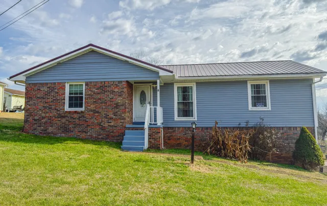 $265,000 | 102 Edgewood Street, Mount Pleasant, TN 38474