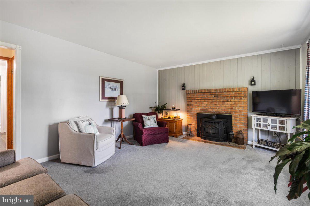 3593 Ridge Road Westminster, MD 21157 - Photo 4 of 39