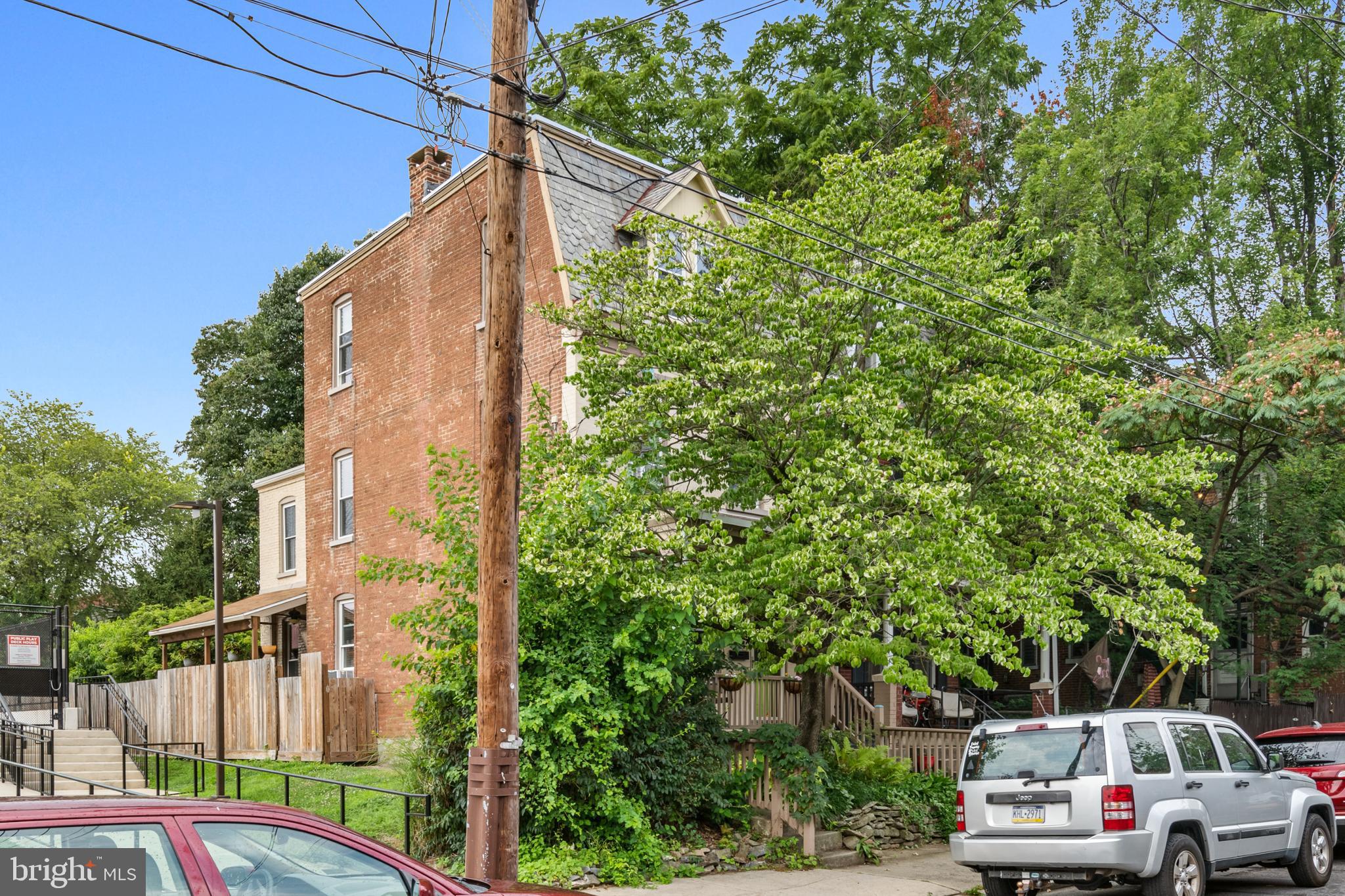 340 Nevin Street Lancaster, PA 17603 - Photo 6 of 41 Side view