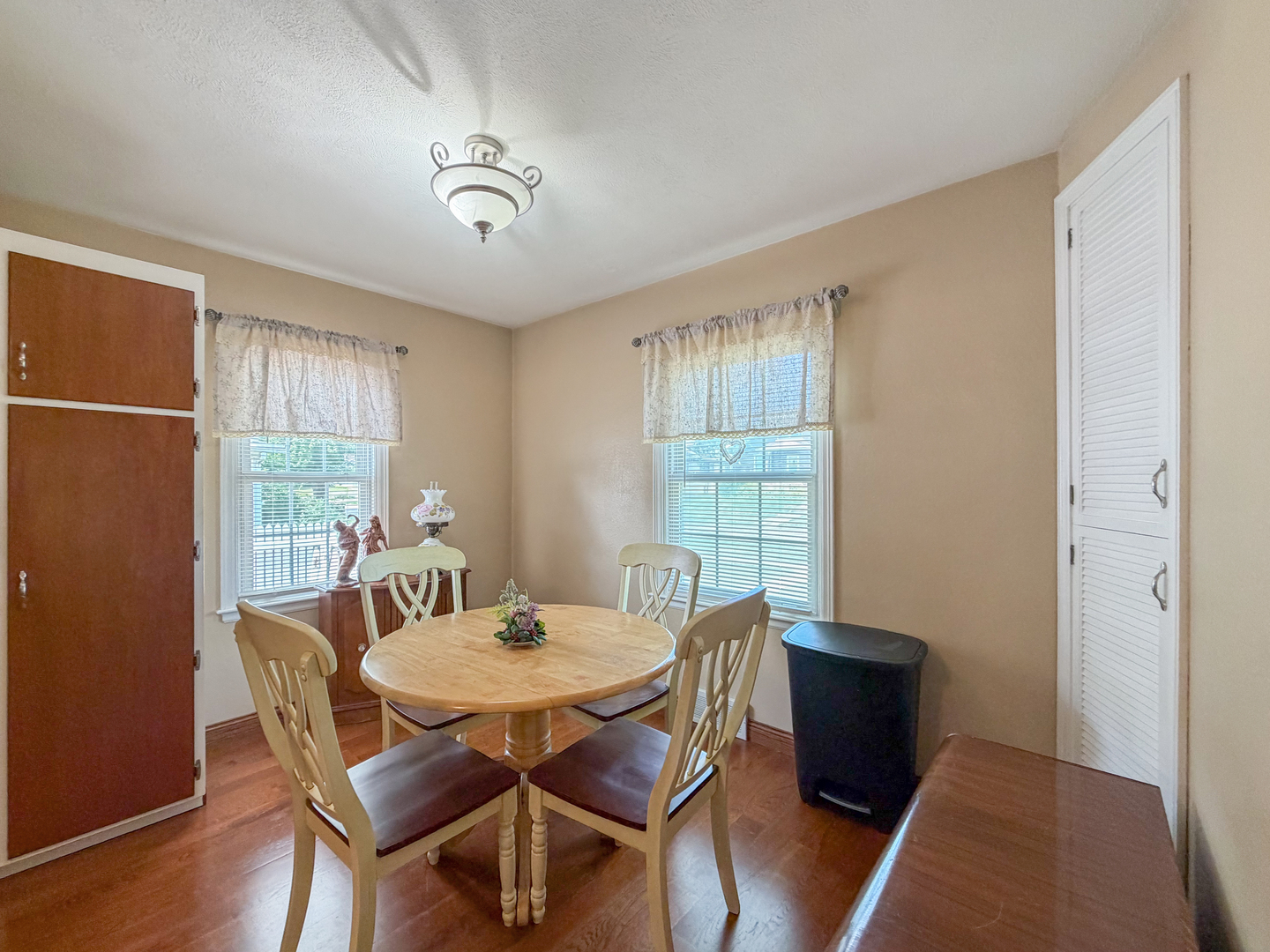 1245 West Harrison Street Freeport, IL 61032 - Photo 8 of 28