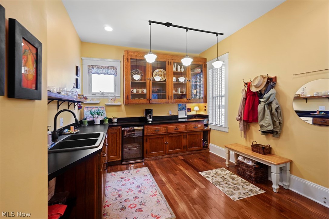2082 Murray Hill Road Cleveland, OH 44106 - Photo 17 of 35