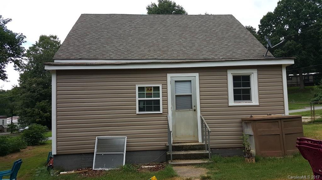 1630 Laboratory Road Lincolnton, NC 28092 - Photo 5 of 24 Gallery Image 5