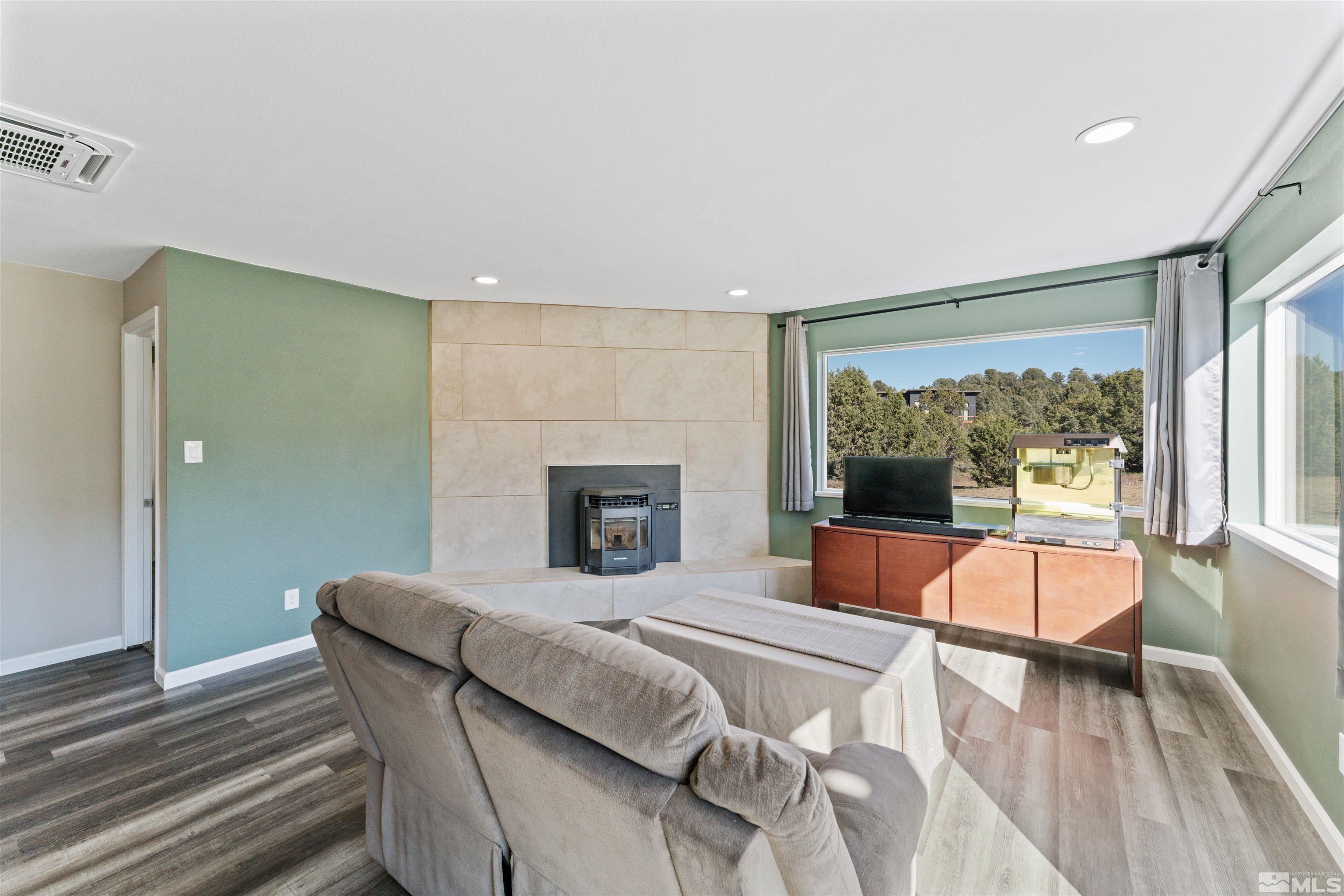 1931 Empire Road Reno, NV 89521 - Photo 11 of 39 Photo 11