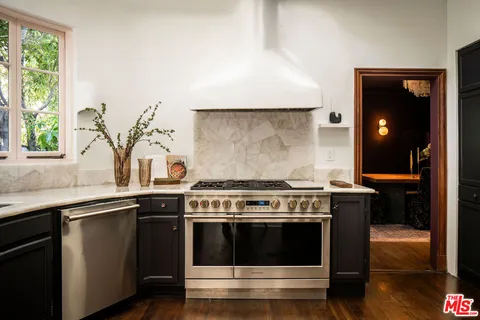 $2,799,000 | 742 North Sycamore Avenue, Los Angeles, CA 90038