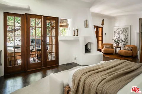 $2,799,000 | 742 North Sycamore Avenue, Los Angeles, CA 90038