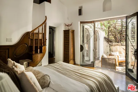 $2,799,000 | 742 North Sycamore Avenue, Los Angeles, CA 90038