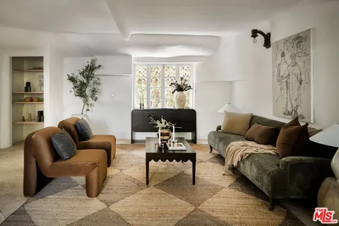 $2,799,000 | 742 North Sycamore Avenue, Los Angeles, CA 90038