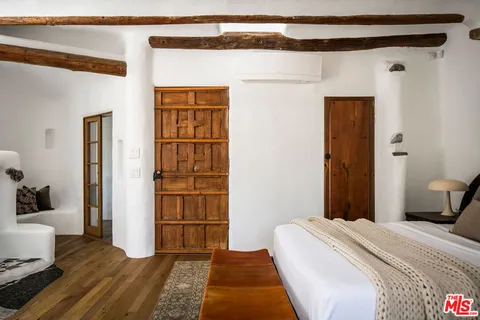 $2,799,000 | 742 North Sycamore Avenue, Los Angeles, CA 90038