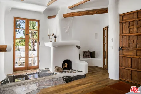 $2,799,000 | 742 North Sycamore Avenue, Los Angeles, CA 90038