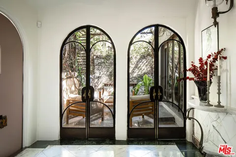 $2,799,000 | 742 North Sycamore Avenue, Los Angeles, CA 90038