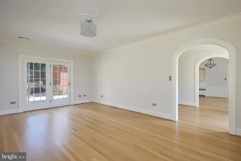 $6,200 | 5135 Massachusetts Avenue, Bethesda, MD 20816