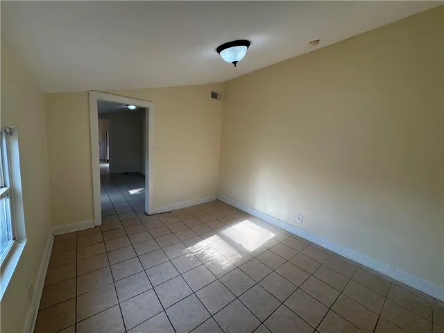 $1,000 | 1112 Monroe Street, New Orleans, LA 70118