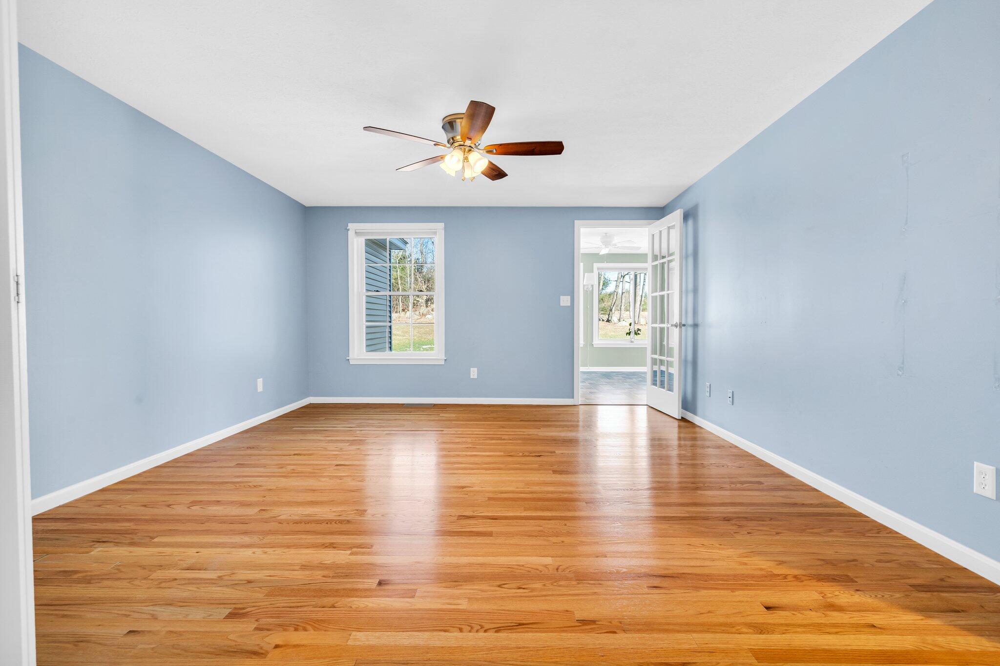 16 Ridgefield Drive, Unit 14 Gorham, ME 04038 - Photo 22 of 43 Primary Bedroom