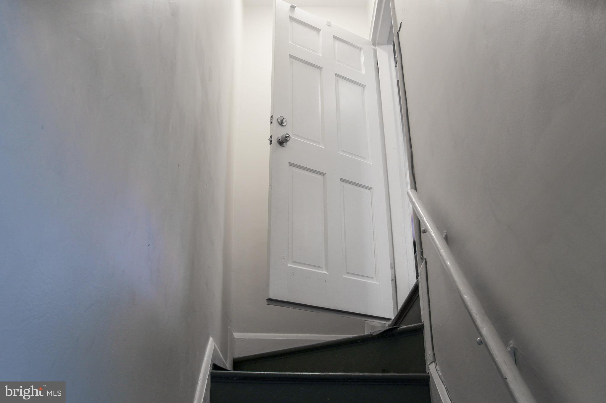 6161 Parkway Drive, Unit 2 Baltimore, MD 21212 - Photo 5 of 24 a view of stairs