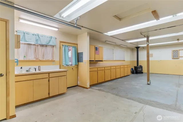 a view of a back yard of the house