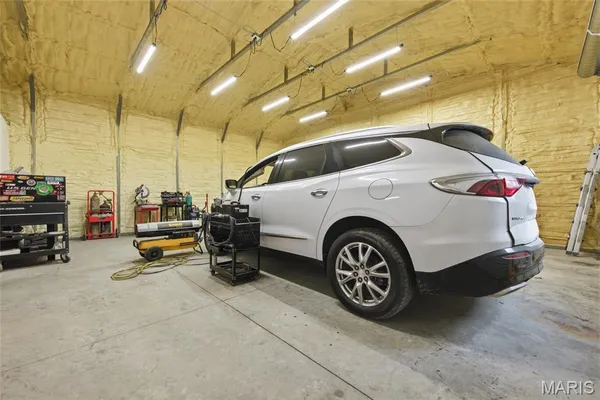 $598,900 | 284 White Road, Montgomery City, MO 63361