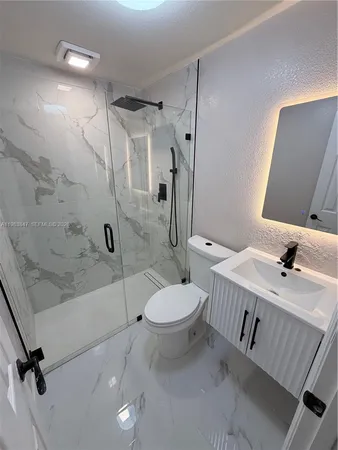 $3,000 | 290 East 65th Street, Unit 290, Hialeah, FL 33013