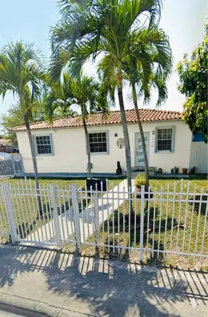 $3,000 | 290 East 65th Street, Unit 290, Hialeah, FL 33013