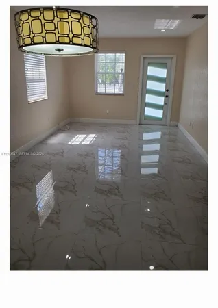 $3,000 | 290 East 65th Street, Unit 290, Hialeah, FL 33013