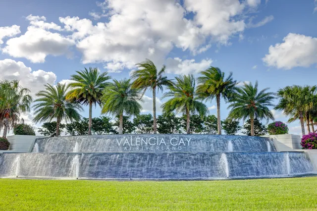 $769,000 | 11734 Southwest Coronado Springs Drive, Port St. Lucie, FL 34987