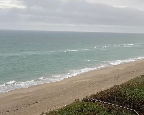 $5,500 | 7420 South Ocean Drive, Unit 216, Jensen Beach, FL 34957