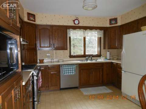 7269 Barkley Road Vassar, MI 48768 - Photo 2 of 16 20428075-1.JPG