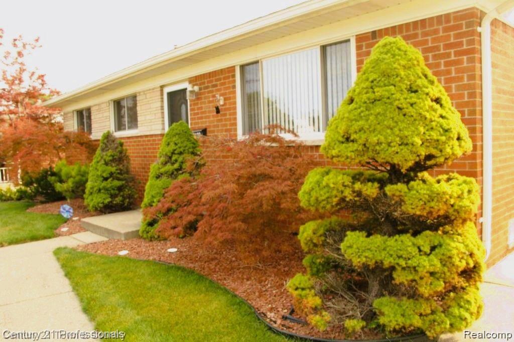 32122 Bunert Road Warren, MI 48088 - Photo 3 of 7