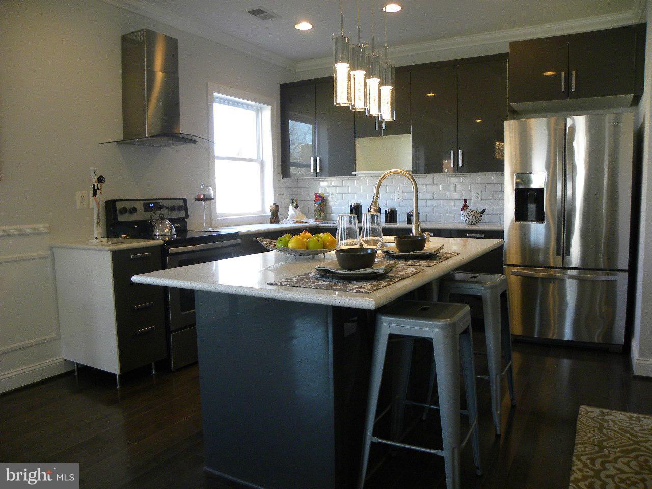 233 S Street Northeast, Unit 2 Washington, DC 20002 - Photo 3 of 30 Kitchen