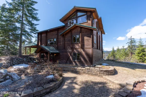 $925,000 | 203 Frog Song Lane, Coolin, ID 83821