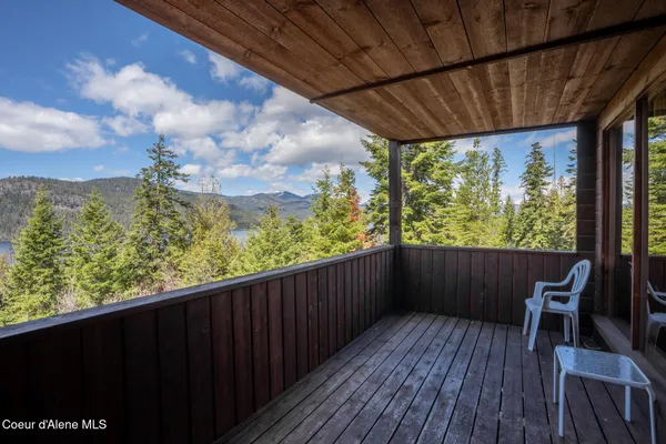 $946,799 | 203 Frog Song Lane, Coolin, ID 83821