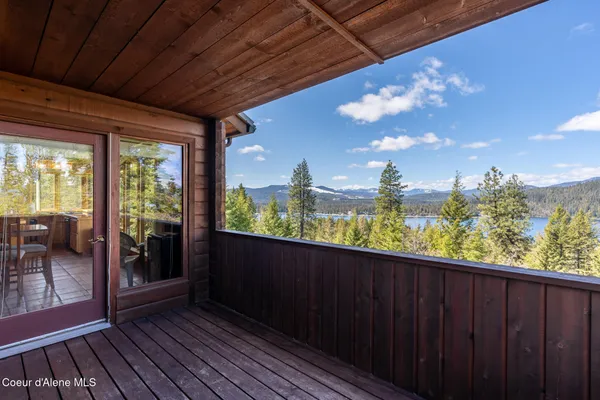 $946,799 | 203 Frog Song Lane, Coolin, ID 83821