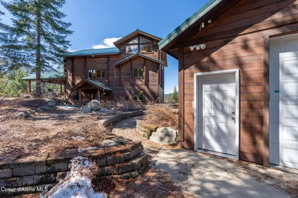 $946,799 | 203 Frog Song Lane, Coolin, ID 83821