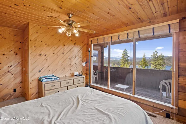 $946,799 | 203 Frog Song Lane, Coolin, ID 83821