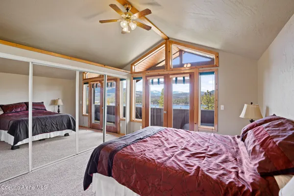 $946,799 | 203 Frog Song Lane, Coolin, ID 83821