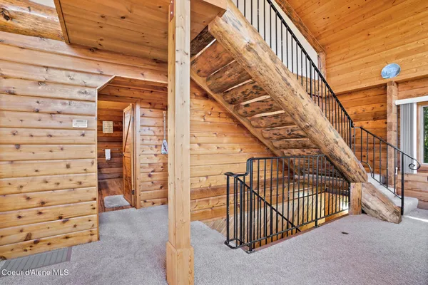 $946,799 | 203 Frog Song Lane, Coolin, ID 83821