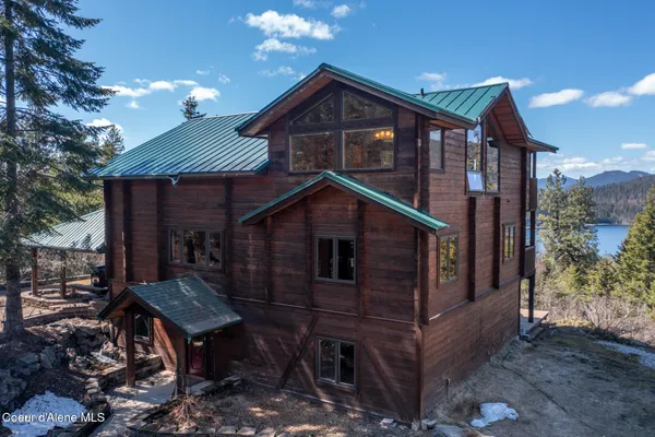 $946,799 | 203 Frog Song Lane, Coolin, ID 83821