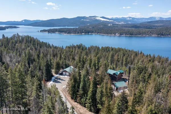 $946,799 | 203 Frog Song Lane, Coolin, ID 83821