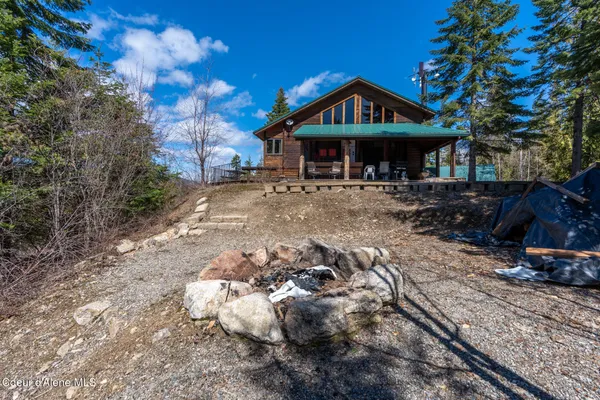 $946,799 | 203 Frog Song Lane, Coolin, ID 83821