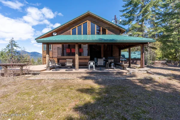 $946,799 | 203 Frog Song Lane, Coolin, ID 83821