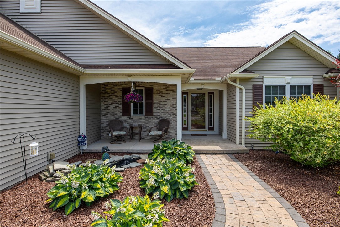 475 Mill Road Greece, NY 14626 - Photo 3 of 33