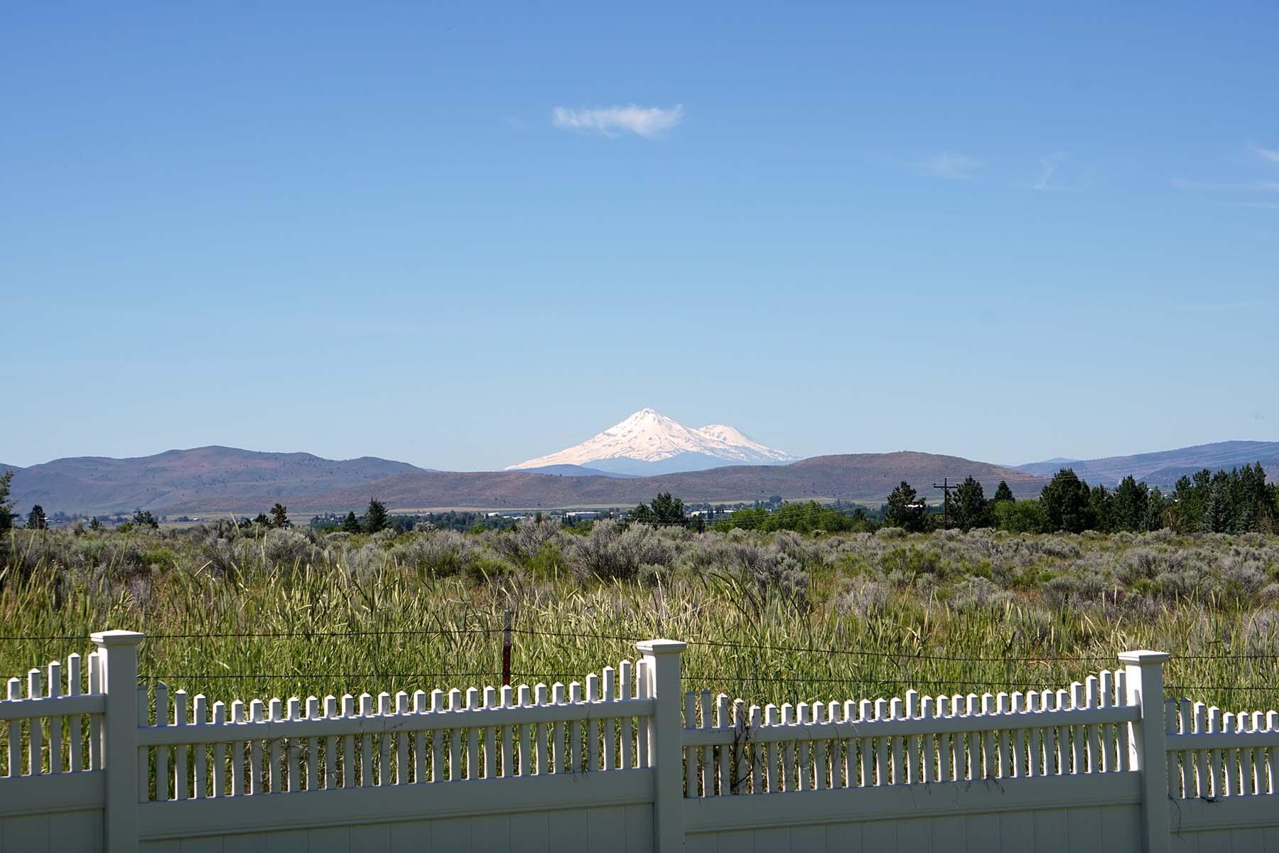 5900 Springcrest Way Klamath Falls, OR 97603 - Photo 2 of 64 DSC00354