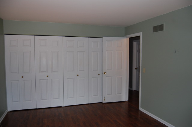 1072 Spring Garden Circle, Unit 4 Naperville, IL 60563 - Photo 7 of 18 a view of room with hardwood floor