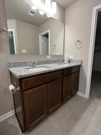 $1,950 | 14364 North Summerchase Circle, Willis, TX 77318